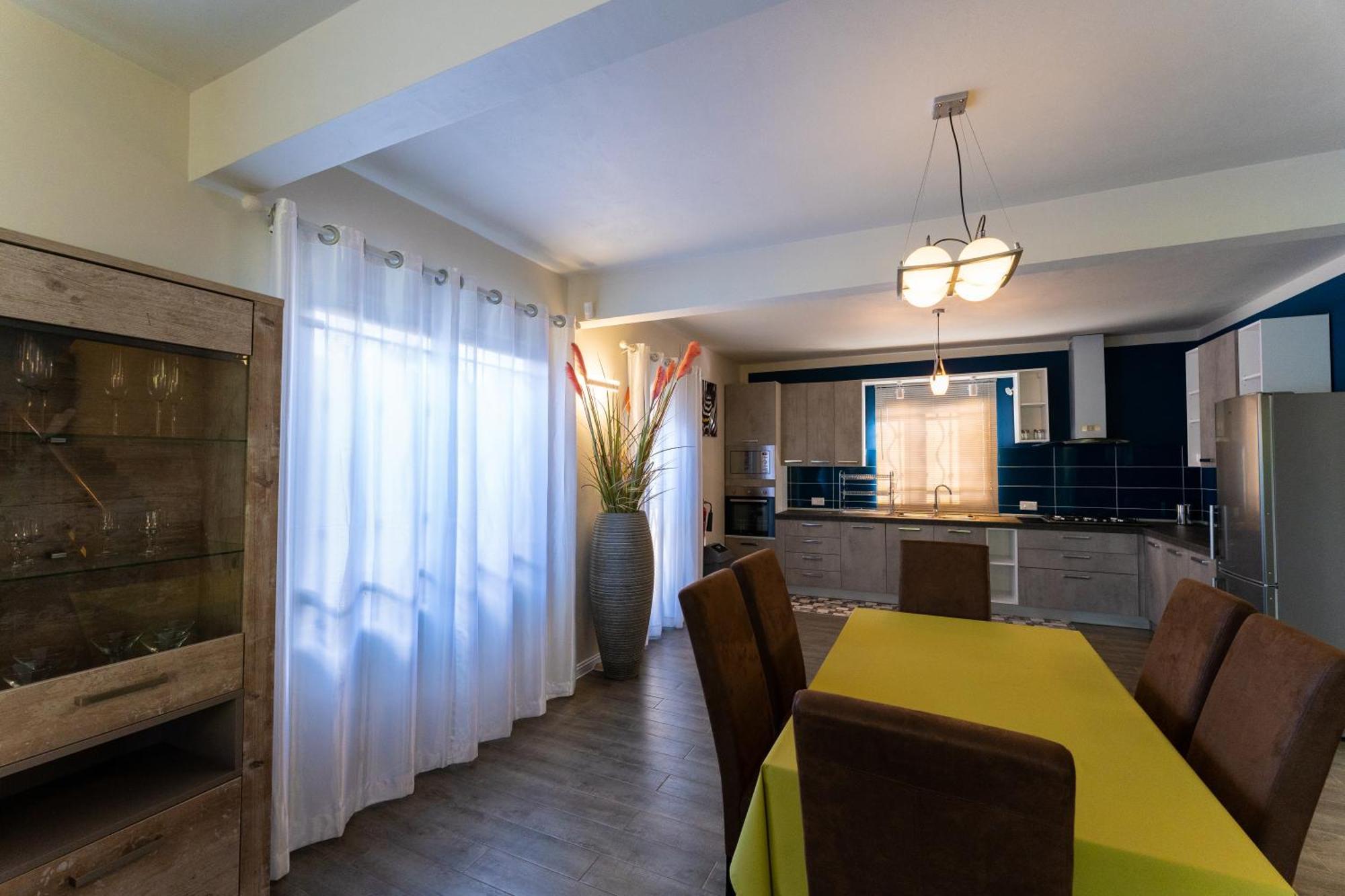 Preety Blue Residence Villas Гранд Байе Екстериор снимка